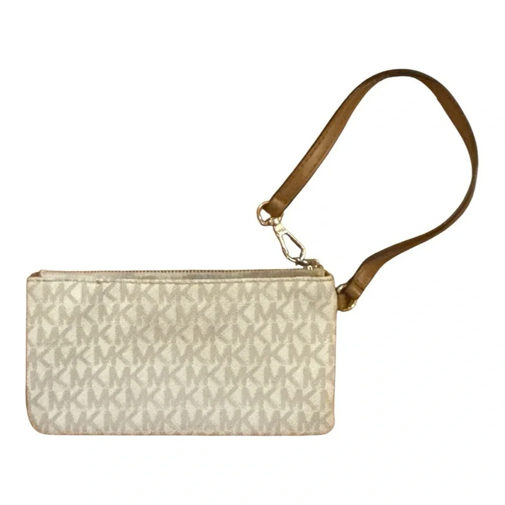 MICHAEL KORS Beige Wristlet